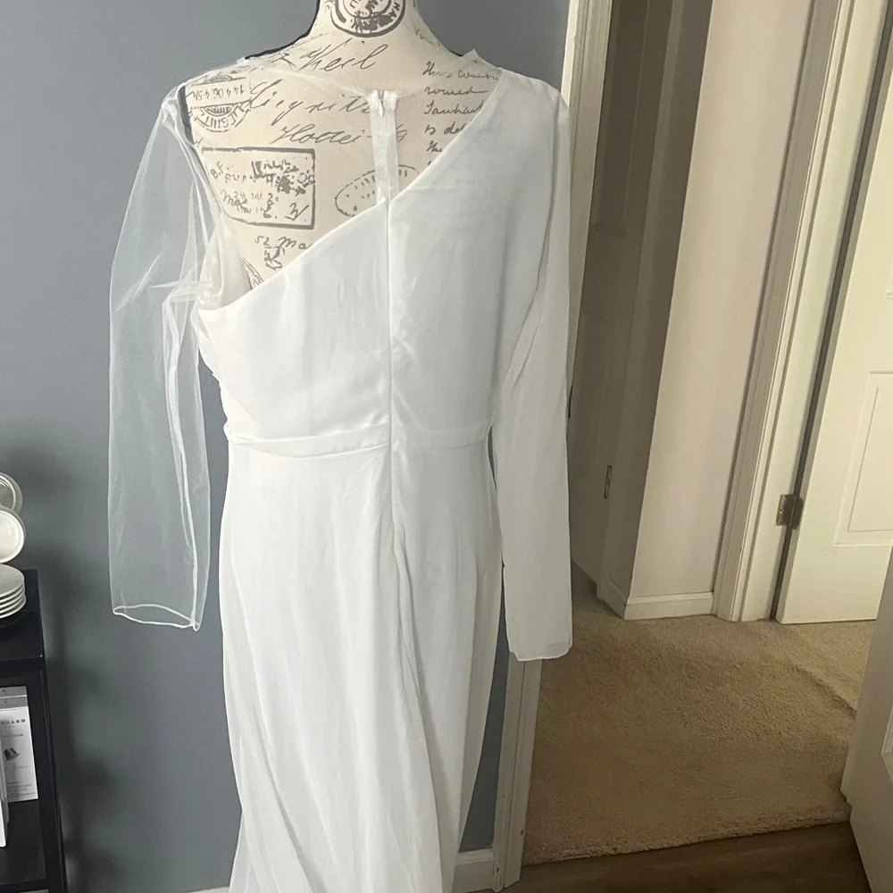 NWOT Elegant White One-Shoulder Gown with mesh sleeve, lined, XXL beautiful! - Picture 5 of 7